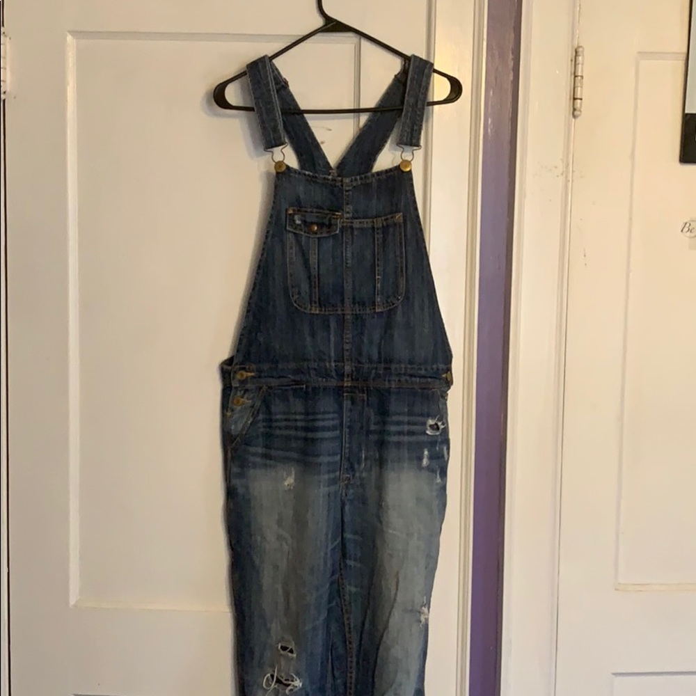 American Eagle loose fit Denim overalls sz Medium